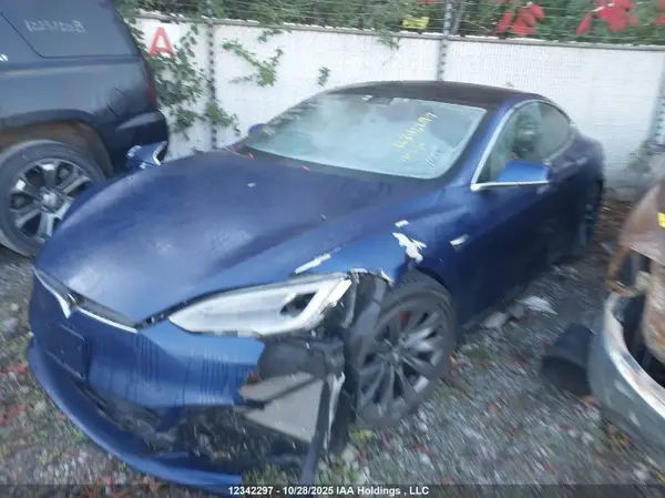 5YJSA1E24LF410604 2020 TESLA MODEL S - Image 2