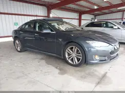 5YJSA1E25GF121950 2016 TESLA MODEL S