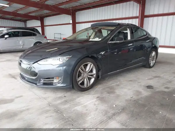 5YJSA1E25GF121950 2016 TESLA MODEL S - Image 2