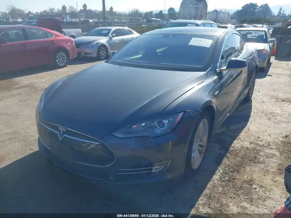 5YJSA1E25GF124167 2016 TESLA MODEL S - Image 2