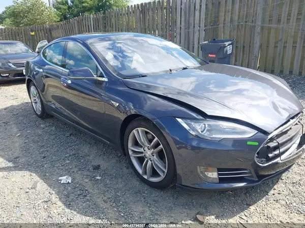 5YJSA1E25GF130731 2016 TESLA MODEL S - Image 1