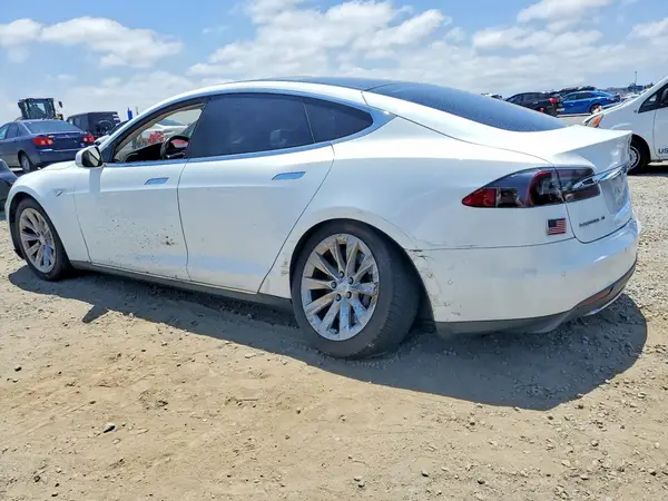 5YJSA1E25GF136268 2016 TESLA MODEL S - Image 2