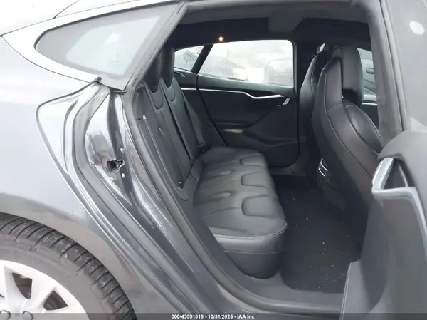 5YJSA1E25HF176402 2017 TESLA MODEL S - Image 8