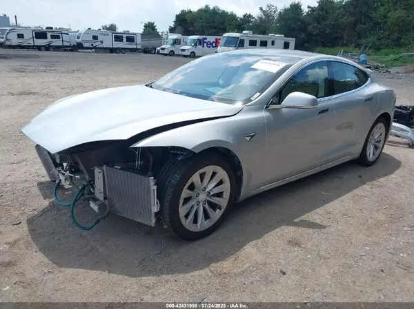 5YJSA1E25HF198609 2017 TESLA MODEL S - Image 2