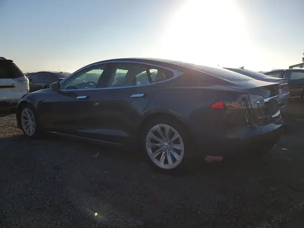 5YJSA1E25HF199405 2017 TESLA MODEL S - Image 2