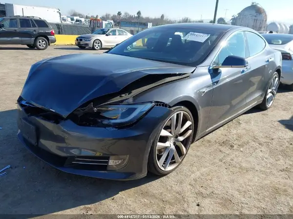 5YJSA1E25HF210399 2017 TESLA MODEL S - Image 2