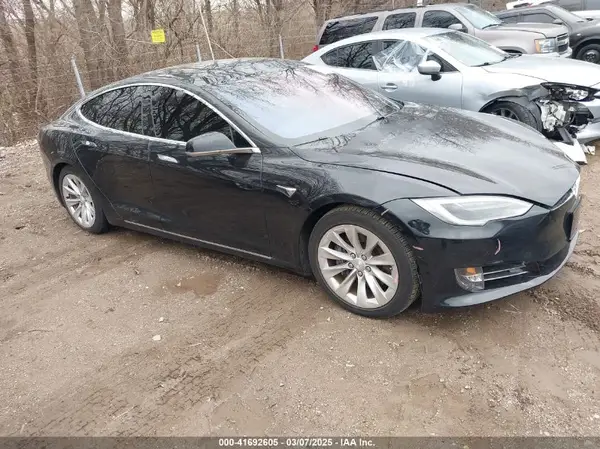 5YJSA1E25HF215778 2017 TESLA MODEL S - Image 1