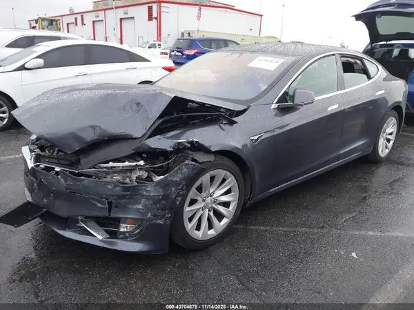5YJSA1E25HF223699 2017 TESLA MODEL S - Image 2