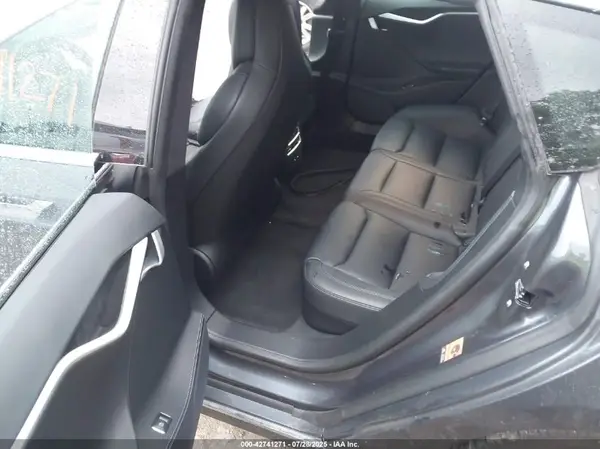 5YJSA1E25JF243246 2018 TESLA MODEL S - Image 8
