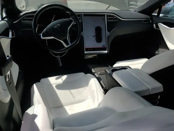 5YJSA1E25JF247877 2018 TESLA MODEL S - Image 8