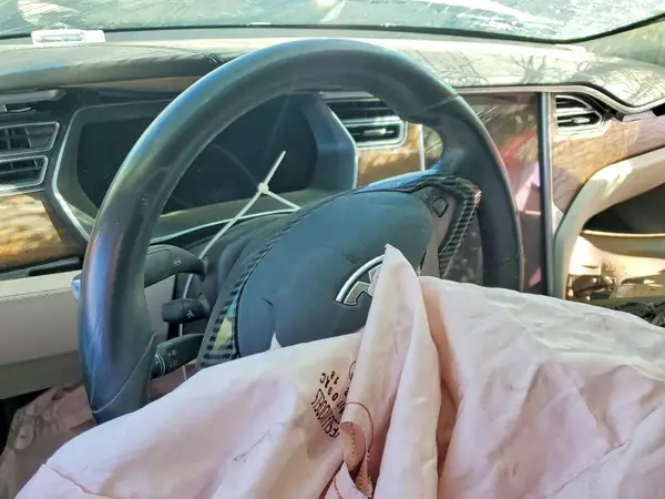 5YJSA1E25JF247913 2018 TESLA MODEL S - Image 8