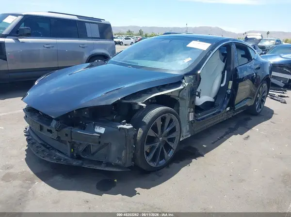 5YJSA1E25JF248382 2018 TESLA MODEL S - Image 2