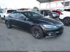 5YJSA1E25JF249693 2018 TESLA MODEL S