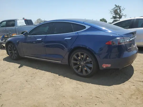 5YJSA1E25JF249743 2018 TESLA MODEL S - Image 2