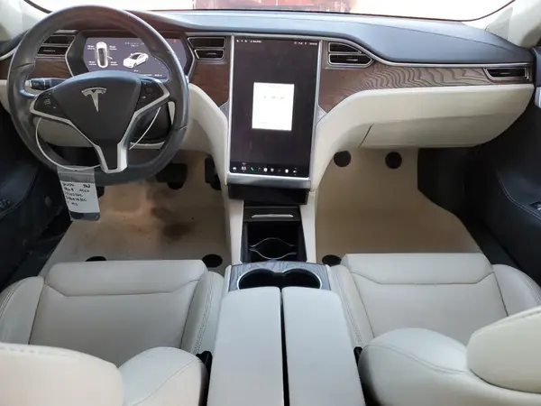 5YJSA1E25JF252562 2018 TESLA MODEL S - Image 8