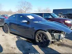 5YJSA1E25JF258717 2018 TESLA MODEL S