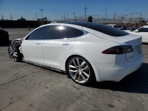 5YJSA1E25JF259205 2018 TESLA MODEL S - Image 2