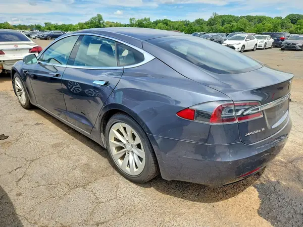 5YJSA1E25JF272018 2018 TESLA MODEL S - Image 2
