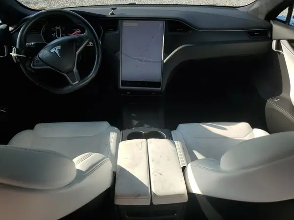 5YJSA1E25JF277901 2018 TESLA MODEL S - Image 8