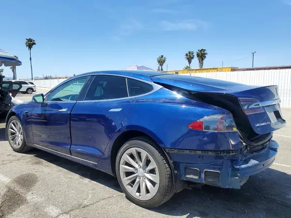 5YJSA1E25JF278479 2018 TESLA MODEL S - Image 2