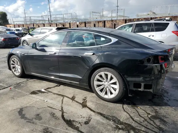 5YJSA1E25JF280751 2018 TESLA MODEL S - Image 2