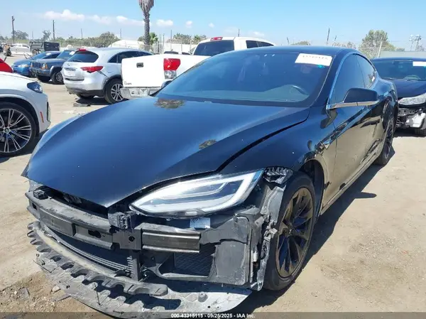 5YJSA1E25JF281463 2018 TESLA MODEL S - Image 2