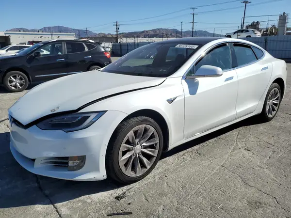 5YJSA1E25JF285609 2018 TESLA MODEL S - Image 1