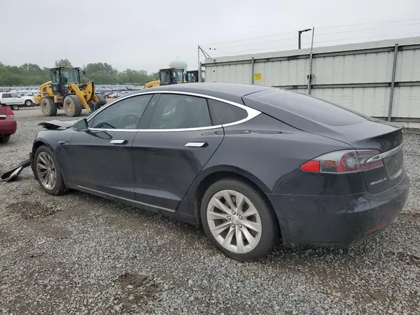 5YJSA1E25JF285805 2018 TESLA MODEL S - Image 2