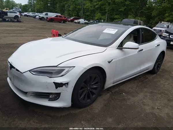 5YJSA1E25JF292205 2018 TESLA MODEL S - Image 2