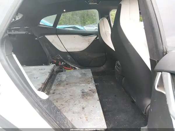5YJSA1E25JF292205 2018 TESLA MODEL S - Image 8