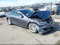 5YJSA1E25JF294259 2018 TESLA MODEL S