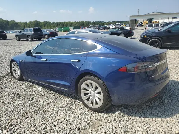 5YJSA1E25JF295847 2018 TESLA MODEL S - Image 2