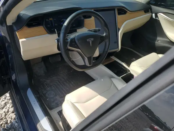 5YJSA1E25JF295847 2018 TESLA MODEL S - Image 8