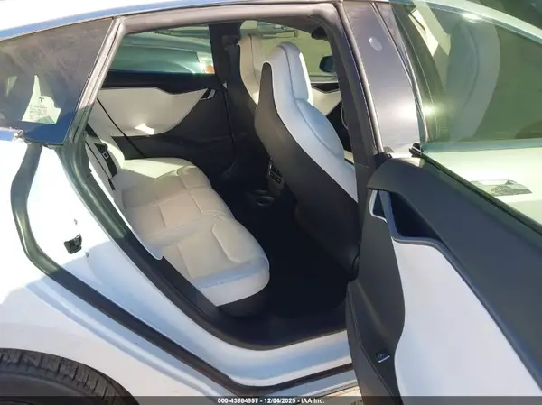 5YJSA1E25JF298229 2018 TESLA MODEL S - Image 8
