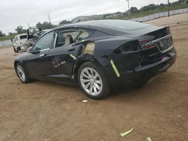 5YJSA1E25KF304855 2019 TESLA MODEL S - Image 2