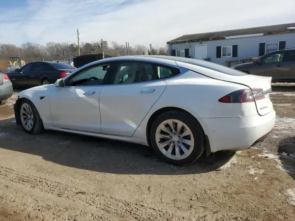 5YJSA1E25KF305990 2019 TESLA MODEL S - Image 2