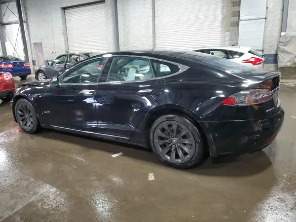 5YJSA1E25KF310915 2019 TESLA MODEL S - Image 2