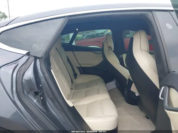 5YJSA1E25KF335037 2019 TESLA MODEL S - Image 8