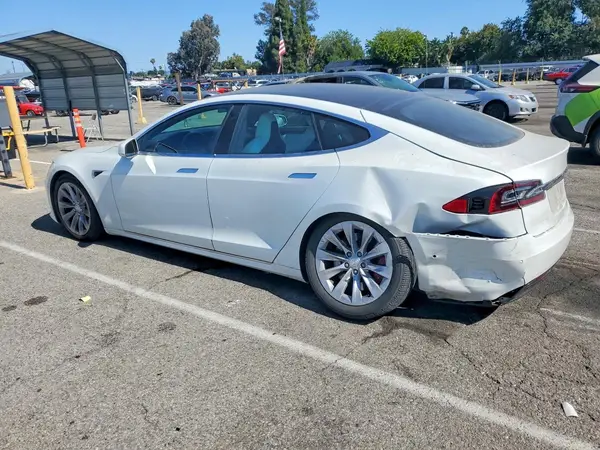 5YJSA1E25KF337242 2019 TESLA MODEL S - Image 2