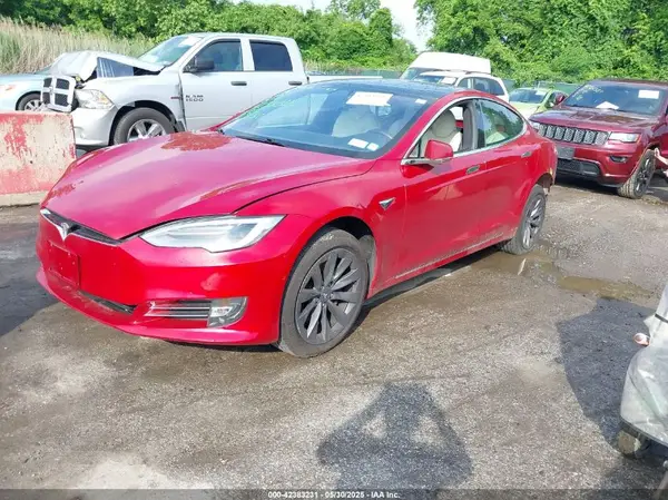 5YJSA1E25LF396213 2020 TESLA MODEL S - Image 2
