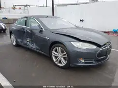 5YJSA1E26GF120371 2016 TESLA MODEL S