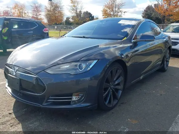 5YJSA1E26GF131743 2016 TESLA MODEL S - Image 2