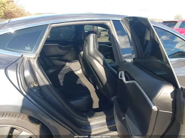 5YJSA1E26GF131743 2016 TESLA MODEL S - Image 8