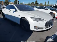 5YJSA1E26GF132049 2016 TESLA MODEL S