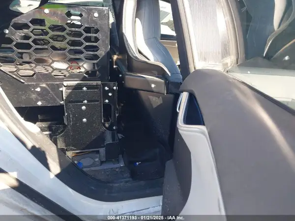 5YJSA1E26GF132049 2016 TESLA MODEL S - Image 8