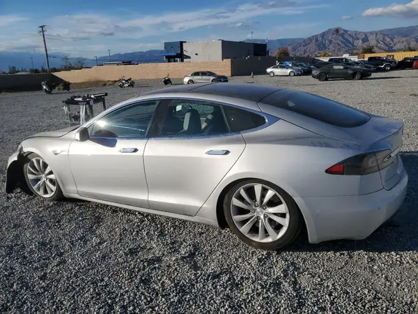 5YJSA1E26GF147974 2016 TESLA MODEL S - Image 2