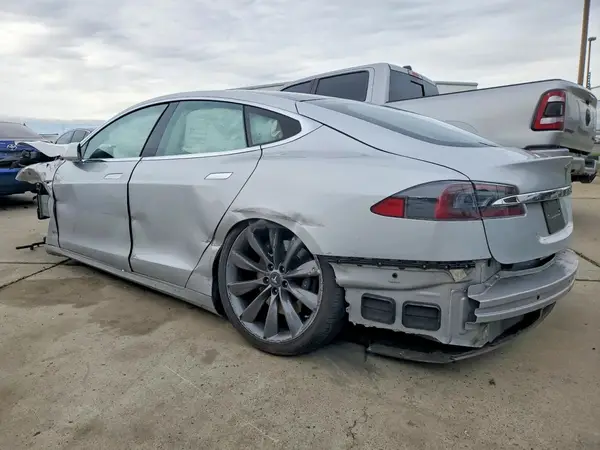 5YJSA1E26GF150714 2016 TESLA MODEL S - Image 2