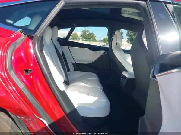 5YJSA1E26HF189689 2017 TESLA MODEL S - Image 8