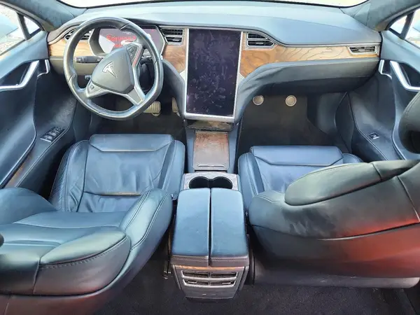 2017 TESLA MODEL S auction photo 8
