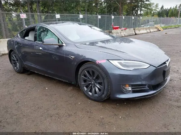 5YJSA1E26HF224568 2017 TESLA MODEL S - Image 1